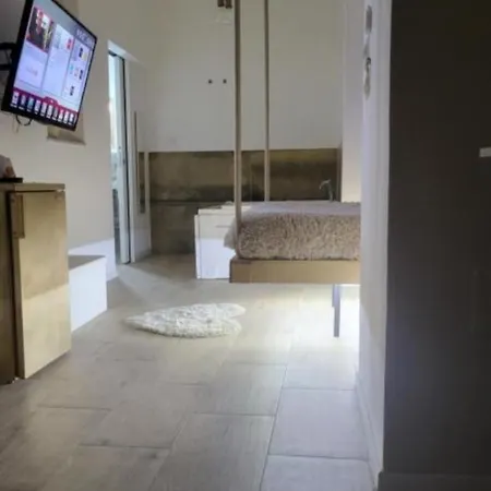 Shibari Jacuzzi Apartment Catania
